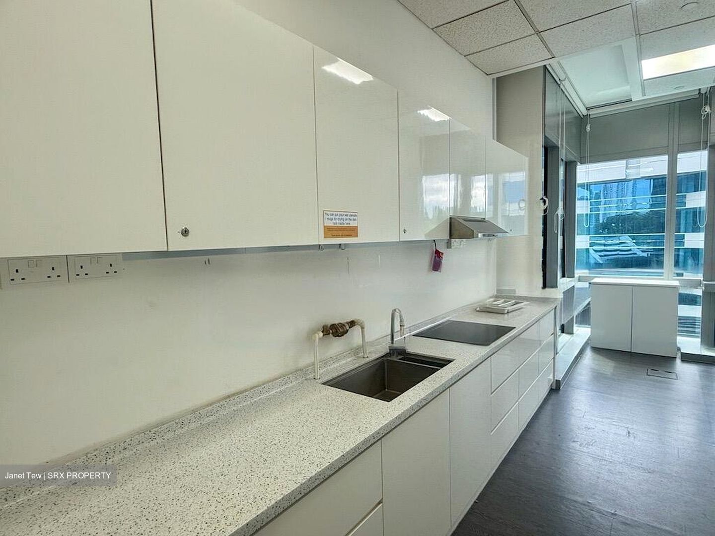 Alexandra Point (D5), Office #530839561